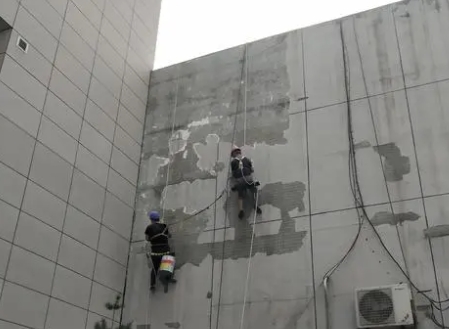 水富楼顶漏水维修公司分享下水富外墙防水的注意事项
